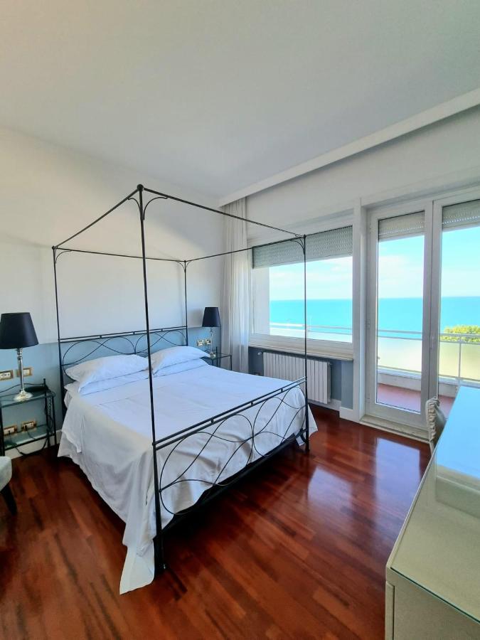 Grand Hotel Passetto Ancona Esterno foto