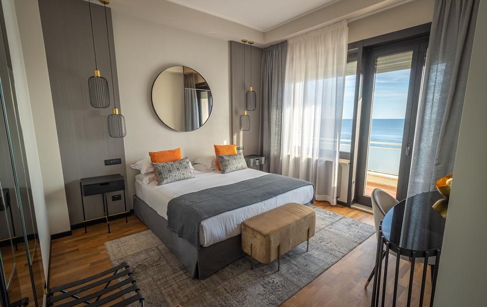Grand Hotel Passetto Ancona Esterno foto