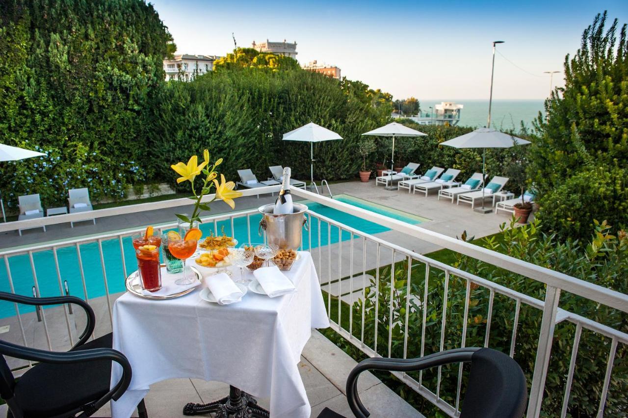 Grand Hotel Passetto Ancona Esterno foto